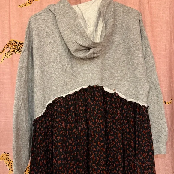 Remade Gaize Hoodie Maci Dress by Urban Outfitters Urban Renewal